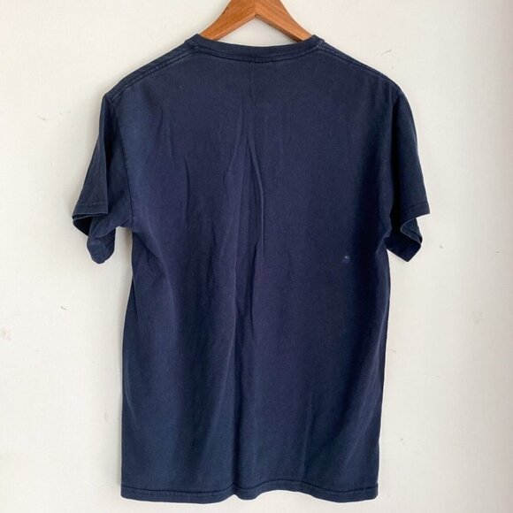 Distressed Harvard Print Navy Blue Burgundy T Shirt  M - Picture 5 of 5
